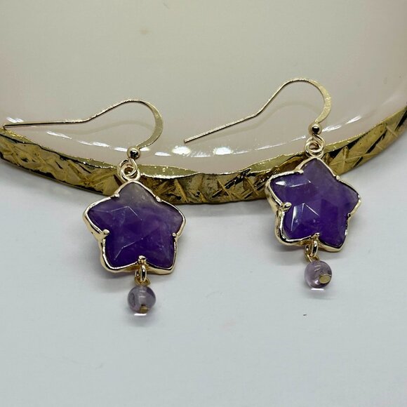 Stylish Amethyst Dangle earrings - Picture 5 of 5